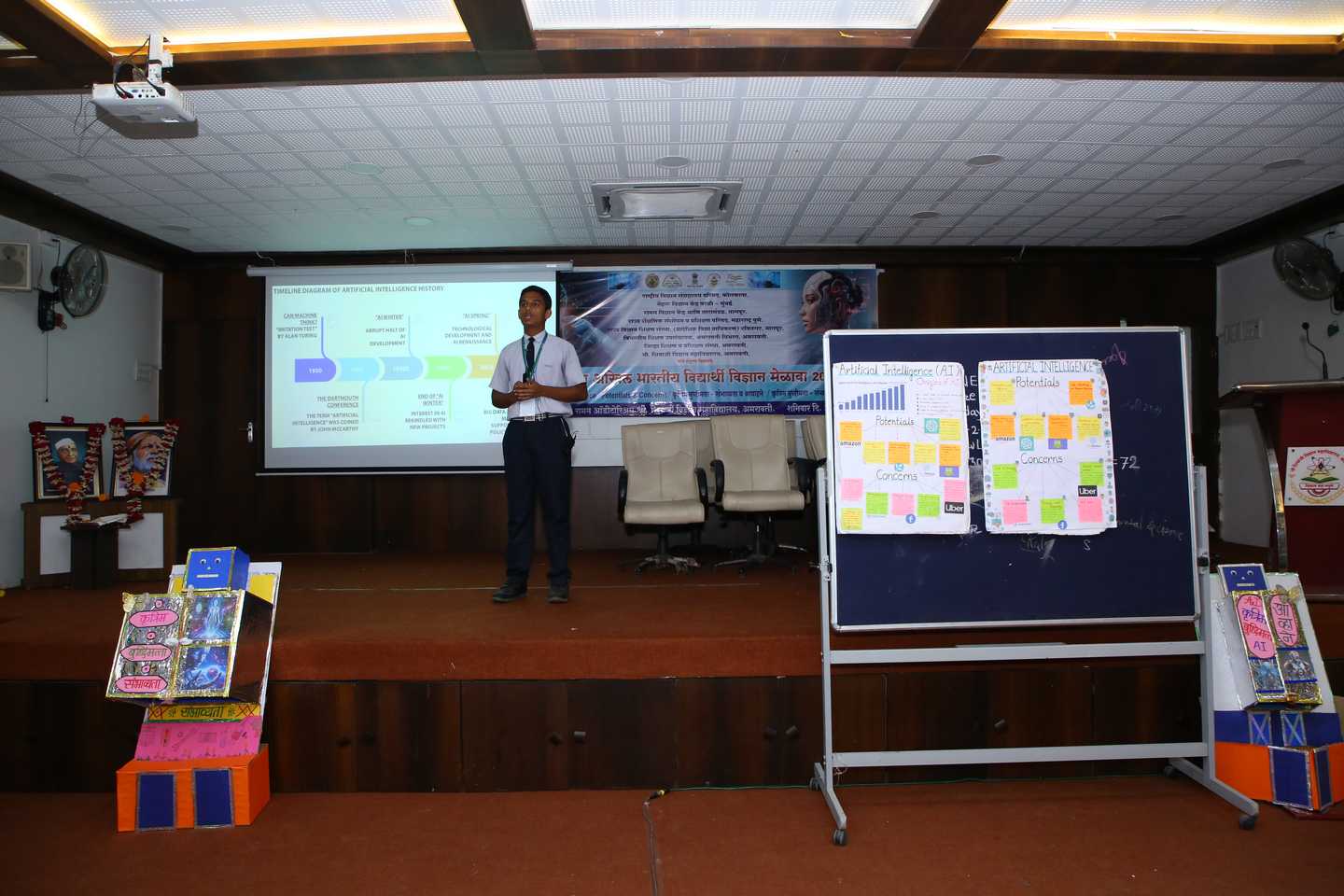 Students presenting their scientific skills and knowledge on AI.