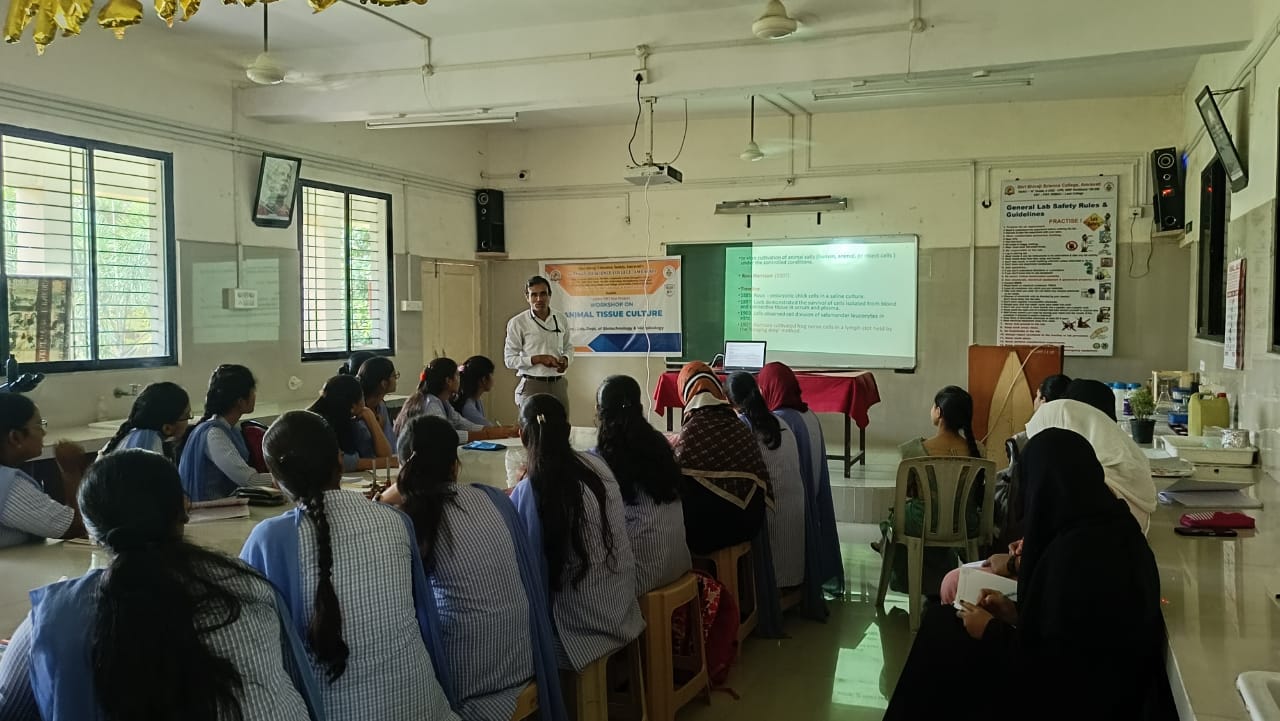 Students involved during guest lecture