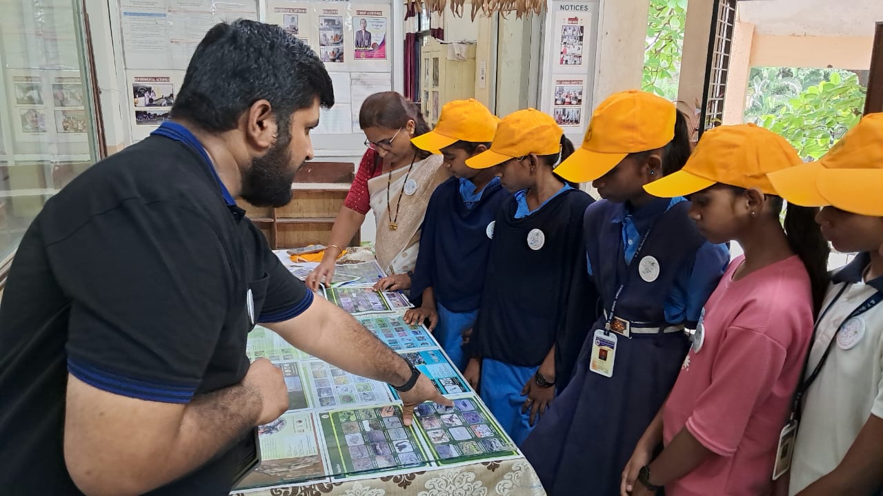 6. Mr. Pratik Chaudhary briefing about Local Faunal Diversity at station VI