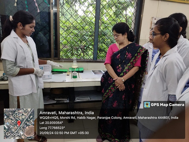  Participants observing the media preparation process